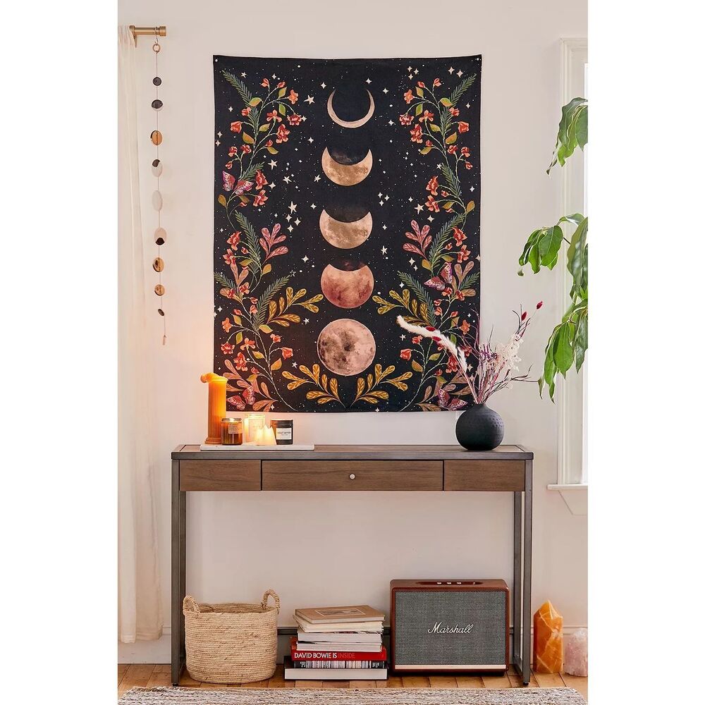 New Urban Outfitters Moonlight Tapestry Size 91cm x122cm